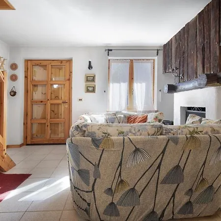 Chalet 5' Bus To The Slopes, Panoramic Champoluc