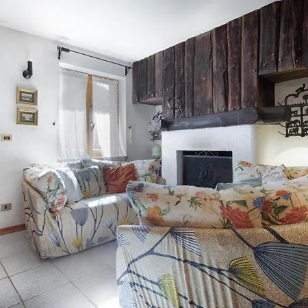 5' Bus To The Slopes, Panoramic Dağ evi