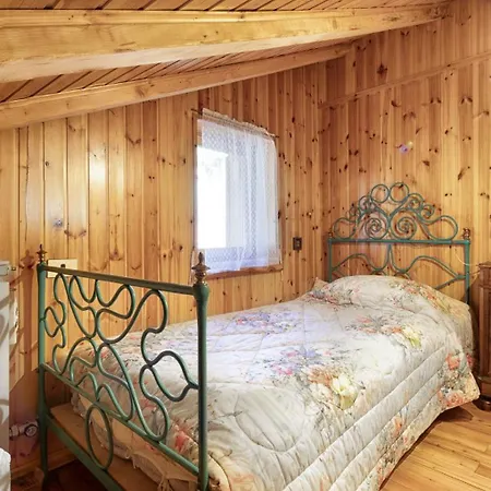 5' Bus To The Slopes, Panoramic Champoluc